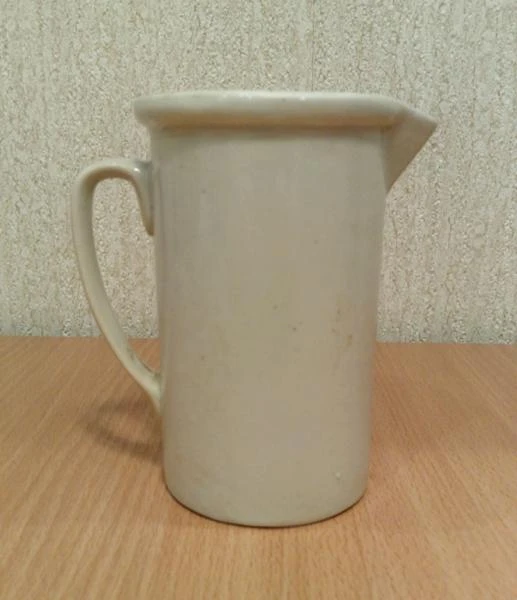 Krujka farforovaya № 5 2000 ml