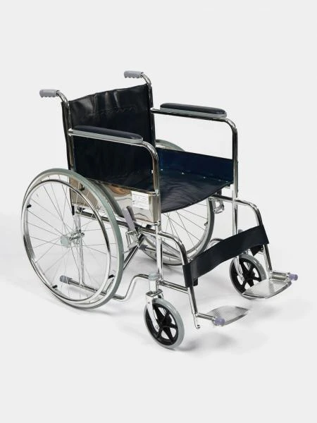 Инвалидная коляска с ручным приводом KL-M01
