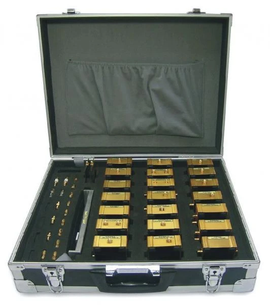 Obuchayushiy radiokomplekt AKIP-9504