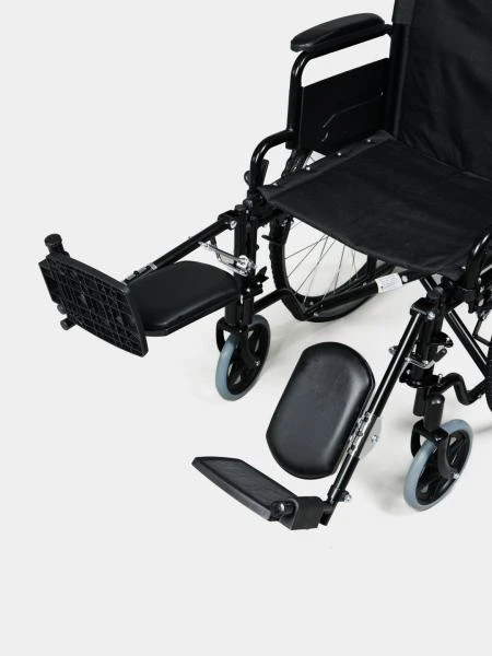 Инвалидная коляска с твердыми колесами