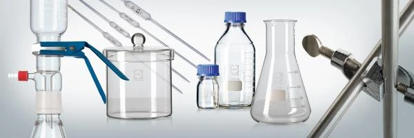 Laboratornaya posuda v assortimente