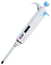 Dozator MicroPette plus, s reguliruemim obyomom ot 0,5-10 μl dubl