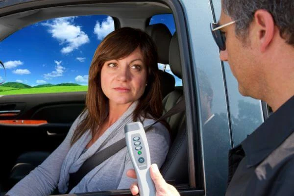 Analizator alkogolya «ALCOSCREN »