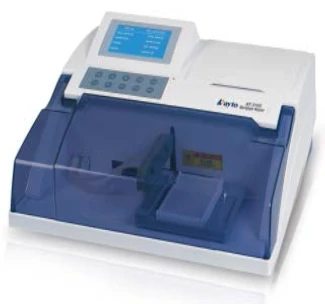 Ustroystvo dlya moyki mikroplanshet modeli RT-3100.