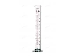Silindr o'lchangan gradusli, qopqoq. 100 ml