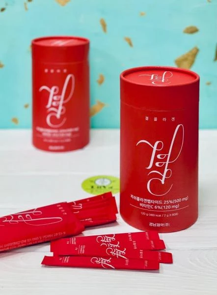 Dengiz peptidlari bilan kollagen ichadi (Koreya)