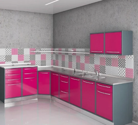 Modulniy komplekt mebeli dlya laboratorii iz nerjaveyushey stali