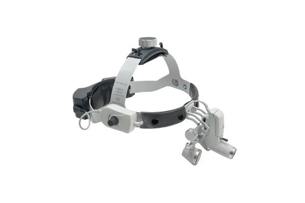 Nalobnie lupi s osvetitelem