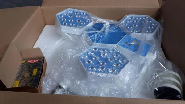 Операционный светильник модель DL-LED5+3 и DL-LED 3