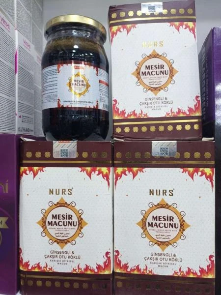 Turk tibbiy pastasi Mesir Macunu (Mesir Majunu)