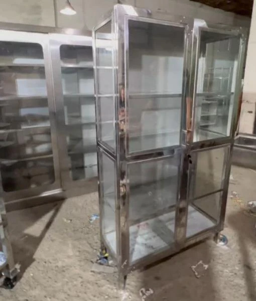 Медицинский шкаф для медикаментов