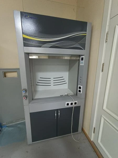 Vityajnie ximicheskie shkafi germetichnie