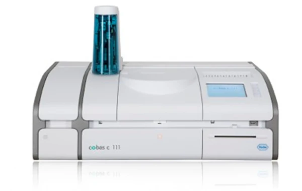 Автоматический компактный анализатор cobas e 411