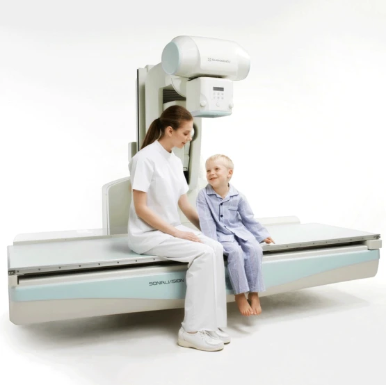 Rentgenodiagnosticheskaya sistema Shimadzu Sonialvision G4 (Yaponiya) s sifrovoy rentgenoskopiey i rentgenografiey
