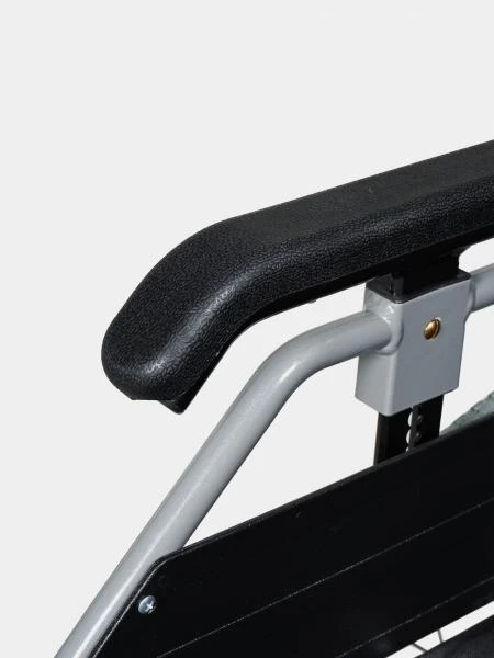 Antisepticheskoe sredstvo dlya mestnoy sanasii polosti rta Laringo forte