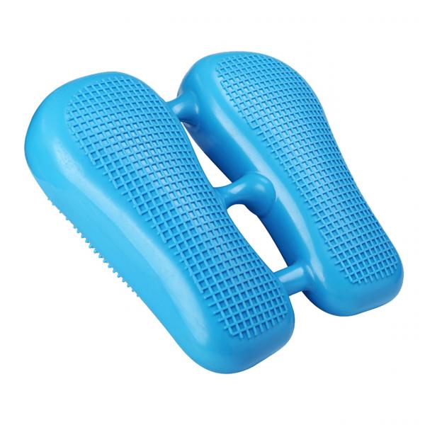 Balansirovochnaya naduvnaya podushka dlya yogi