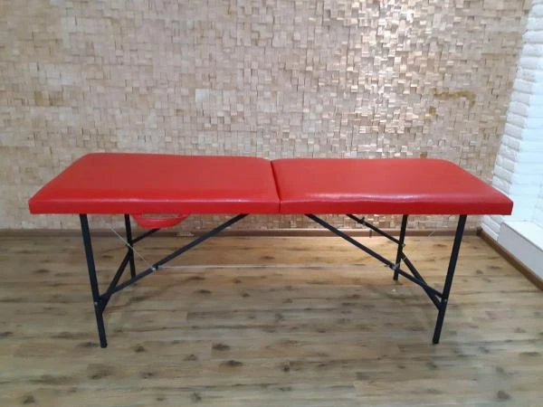 Kushetka sbornaya, razmer 2000x600mm, dermontin, nojki profil