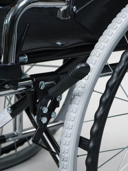 Инвалидная коляска с ручным приводом