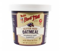 Bezglyutenoviy zavtrak: Oves s golubikoy i fundukom