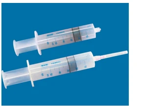 Шприц однократного применения трехдетальный, с наконочником "Луер-лок" номинальной вместимостью 50 мл