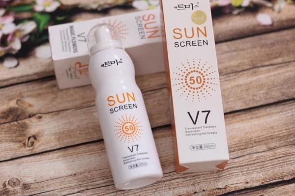 Quyoshdan himoyalovchi sprey Sunscreen V7 SPF 50