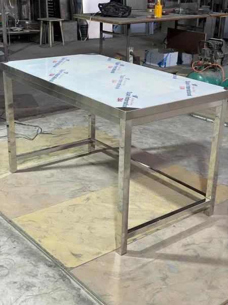 Медицинский стол из нержавейки 1200х750х750