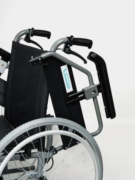 Antisepticheskoe sredstvo dlya mestnoy sanasii polosti rta Laringo forte