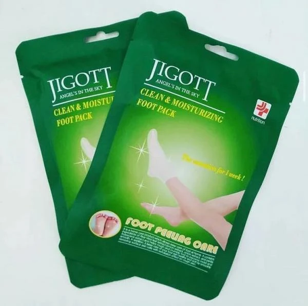 Отшелушивающие носки-пилинг для стоп JIGOTT Clean & Moisturizing Foot Pack