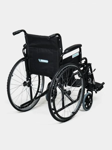 Инвалидная коляска с твердыми колесами