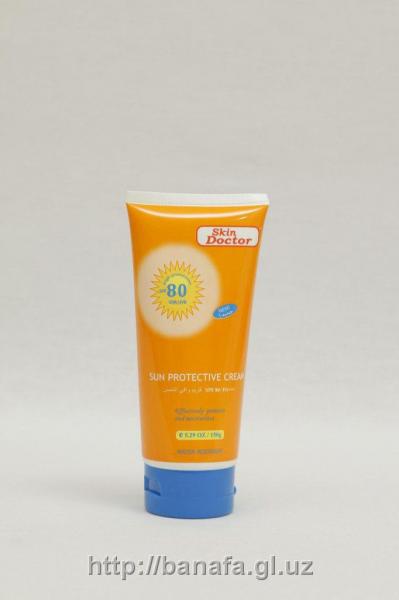 Uvlajnyayushiy krem Sunblock