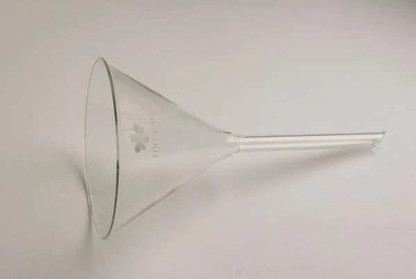 Воронка лабораторная В-100-150