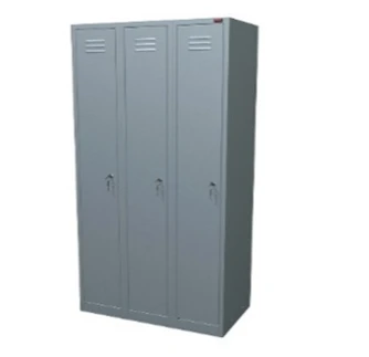 Forma uchun to'rt qismli shkaf