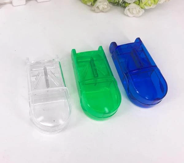 Tabletorezka dlya tabletok (rezak, delitel)