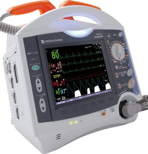 Defibrillyator-monitor CARDIOLIFE SERII TES 5600