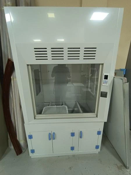 Вытяжной шкаф лабораторный