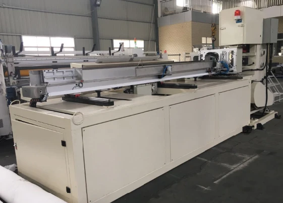 Автоматическая пила для резки туалетной бумаги