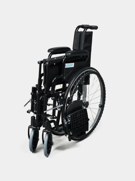 Инвалидная коляска с твердыми колесами