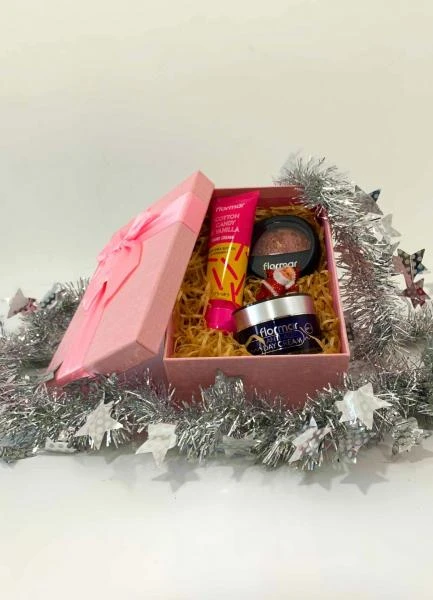 Sovg'a to'plami - kukunli qizarish, kun kremi, qo'l kremi, sovg'a qutisi n0220 SHK Gift