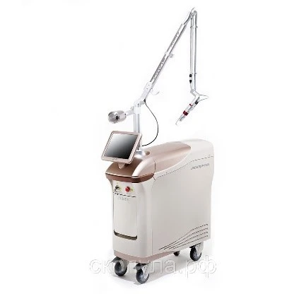 Neodimoviy lazer dlya udaleniya tatuirovok i karbonovogo pilinga HELIOS II