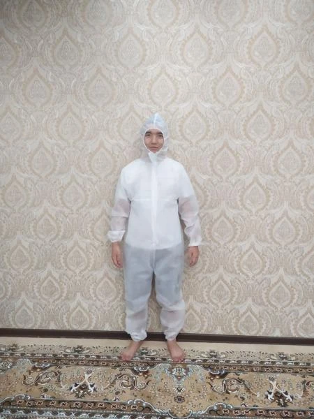 Комбинезон, Халат 25-50гр/м2 из нетканое полотно