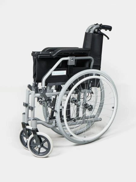 Antisepticheskoe sredstvo dlya mestnoy sanasii polosti rta Laringo forte