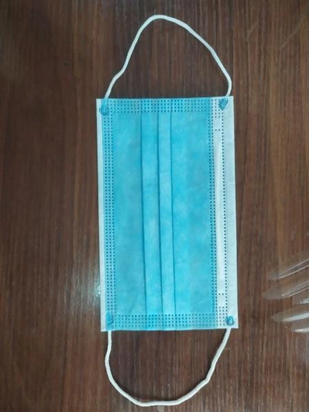 Maska odnorazovaya medisinskaya