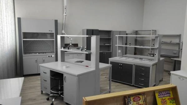 Вытяжной шкаф кислотостойкий