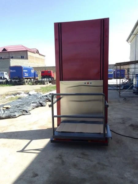 Вертикальный инвалидный подъёмник ComDis-250