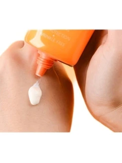 Солнцезащитный крем Jigott Snail UV Sun Block SPF 50, 70 мл.