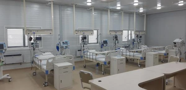 Medisinskaya reanimasionnaya nastennaya konsol