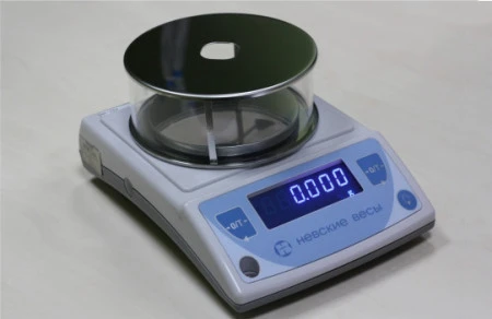 Laboratornie vesi serii VM:170417