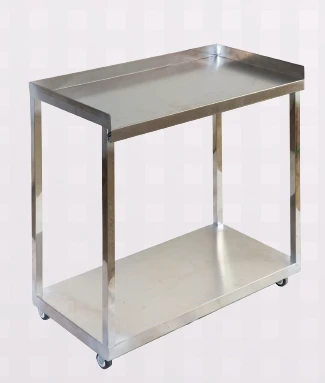 Xromirovanniy operasionniy stolik ARM-402