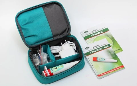 Apparat magnito-lazerno-vakuumnoy terapii Uzormed-650