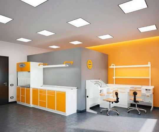 Laboratoriya dlya kabineta na dva rabochix mesta